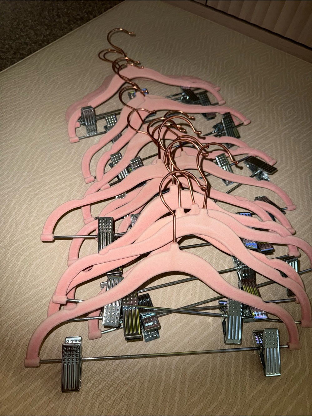 15 Count Baby/Toddler/ Kids Velvet Clip Hangers - Blush Pink Set - Picture 2 of 2